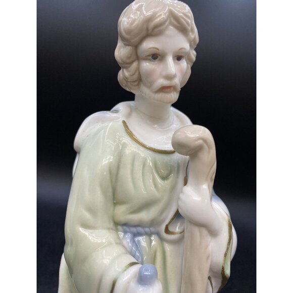 International Bazaar Pastel Nativity JOSEPH 9” Replacement Piece - Picture 6 of 8